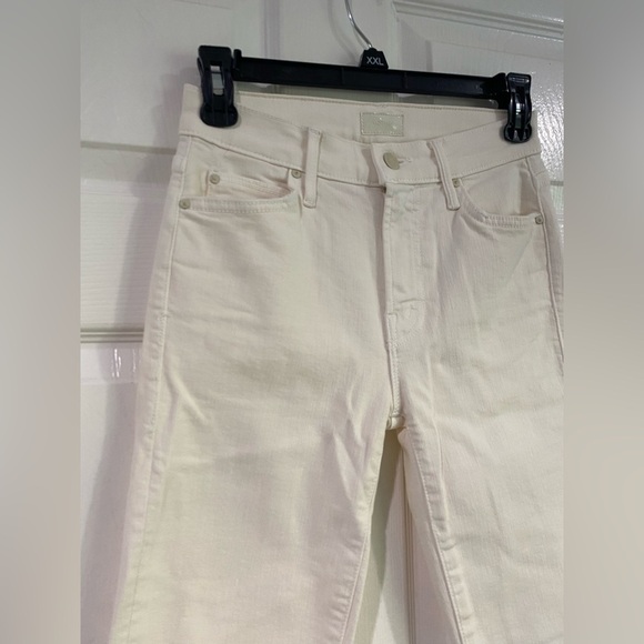 Mother The Rascal Crop Fray Jeans In Cream Puffs Size 25 Casual Trendy Preppy - Picture 4 of 15